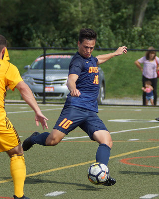 Queen's vs Laurentian 03992 copy.jpg