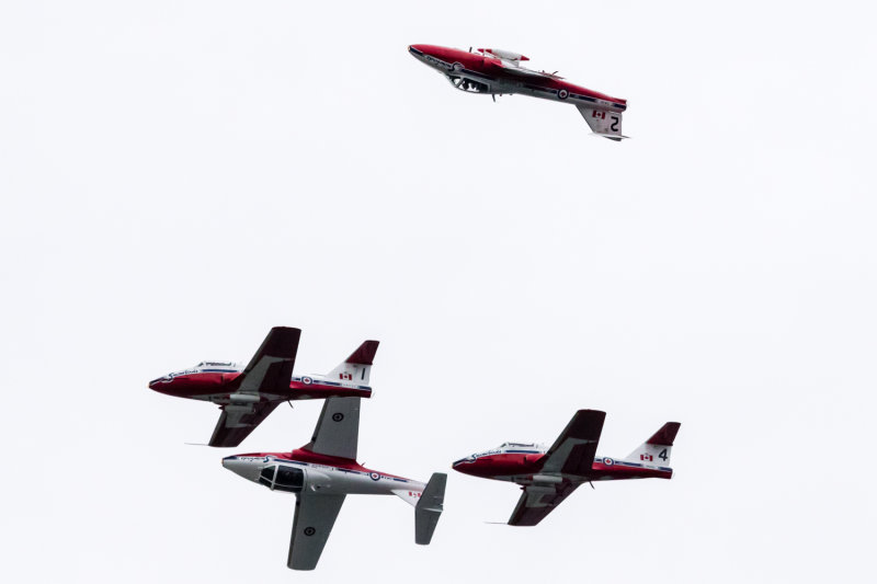 Snow Birds - Barrie Airshow