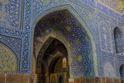 Imam Al-Hussein Mosque-38.jpg