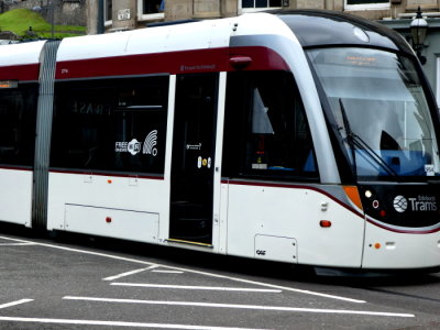 253 (2017) CAF Urbos 3 @ Shandwick Place, Edinburgh