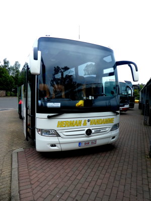 BELGIUM - HERMAN & VANDAMME tourismo of Menen (1-RHR-842) @ Gretna Services, Scotland