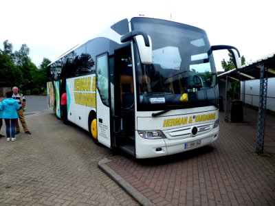 BELGIUM - HERMAN & VANDAMME tourismo of Menen (1-RHR-842) @ Gretna Services, Scotland