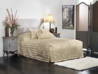 Adelaide-Bedspread-Bianca