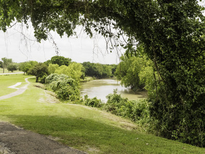 The Guadalupe river flows through Riverside Park