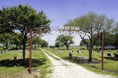 The entrance to the Danevang cemetary.