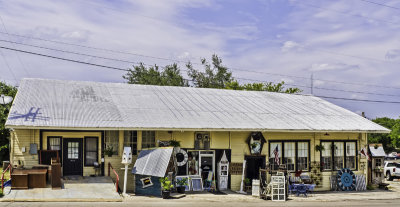 The Antique (Junk) Shop. (A gallery)