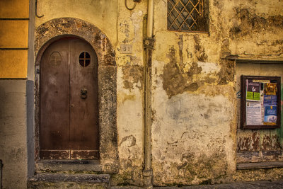 Ravello-old-door.jpg