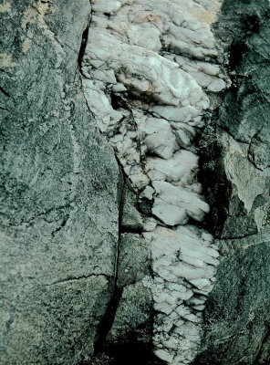 MIDD 2015-7-9 230abstract.jpg