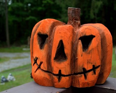carved punkin'