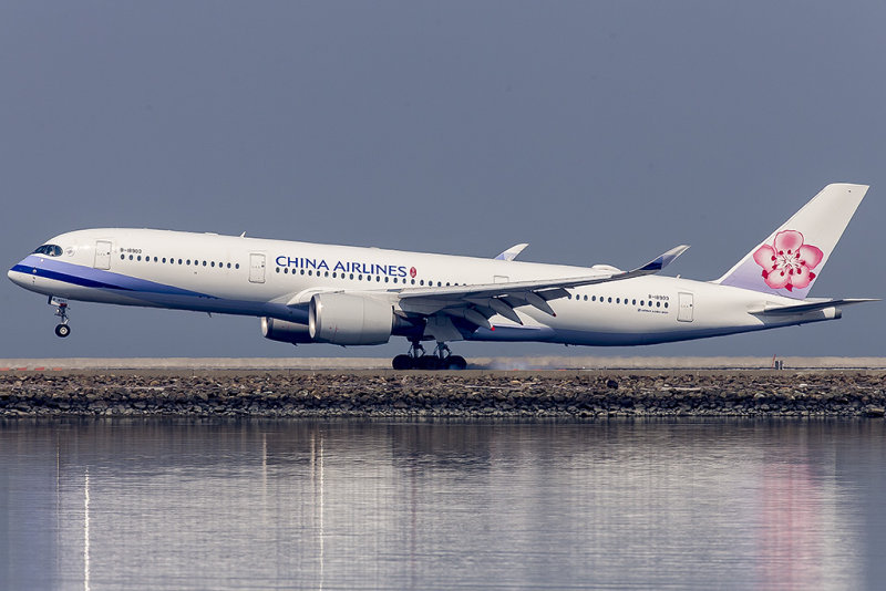 China Airlines Airbus A350-941 B-18903