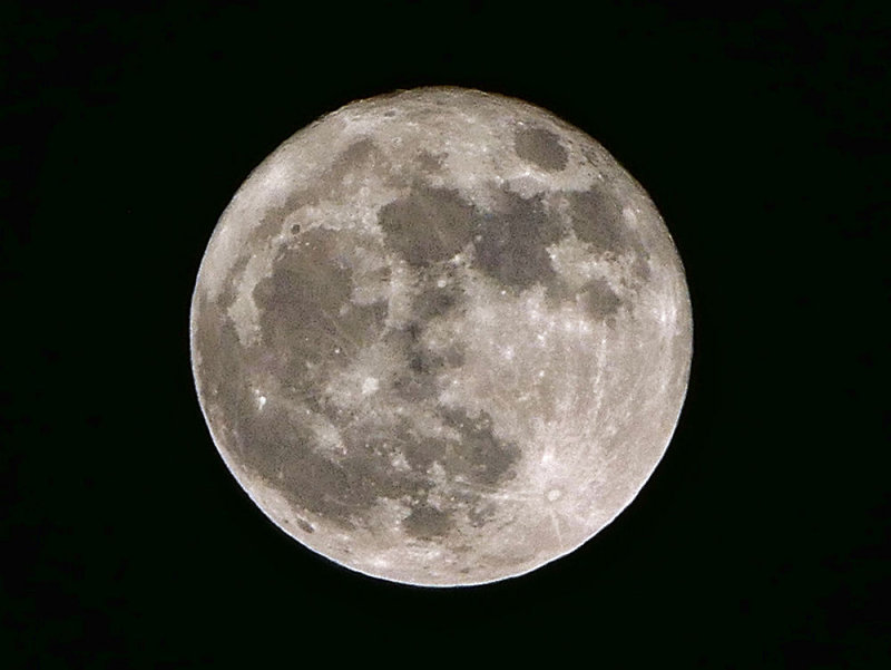 Super moon