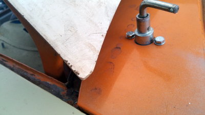 914-6 GT Front Hood Corner Wear (20170824) - Photo 1