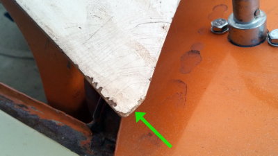 914-6 GT Front Hood Corner Wear (20170824) - Photo 2