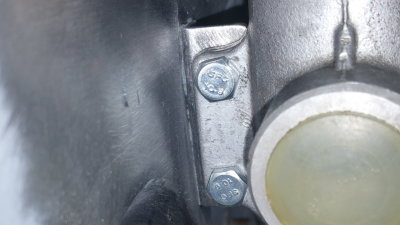 914-6 GT Oil Thermostat Mounting Bracket Install (20170703) Photo 64