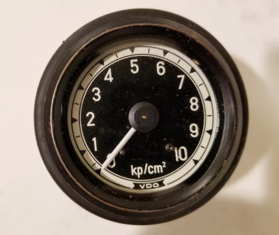 908 / 917K / 917-30 VDO Oil Pressure Gauge - Photo 5