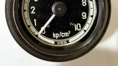 908 / 917K / 917-30 VDO Oil Pressure Gauge - Photo 7