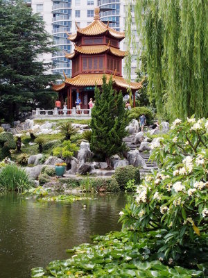 0669: Chinese garden with Sydney background
