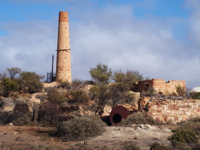 Smelter chimney and unidentified ruins