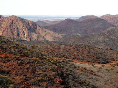 A glimpse of Lake Frome on the horizon