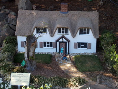 2473: Cottage with hobbit tree