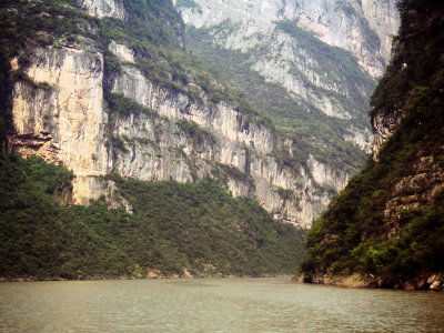 On the side trip up the Lesser Three Gorges