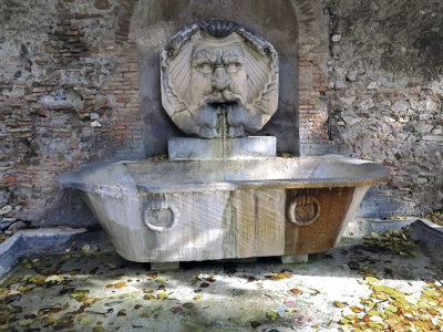 IMG_1752   1   Sta Sabina fountain  .jpg