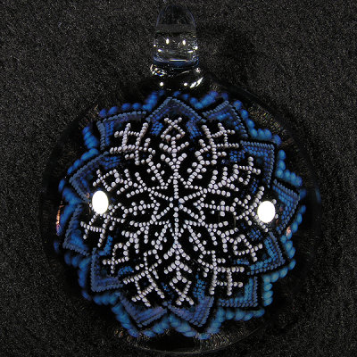 Mark Eastman (Introvert Glass), Wandering Snowflake Size: 2.05 Price: SOLD 