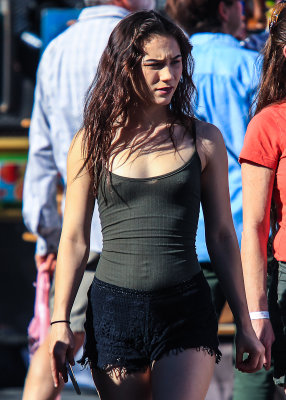 Girl shopping at the 4th Avenue Street Fair