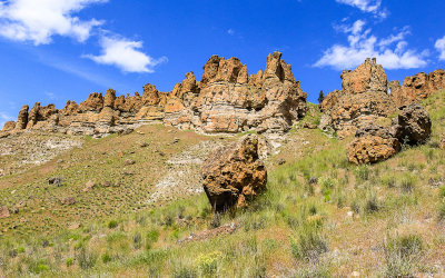 Rock formation in the Palisades in the Clarno Unit of John Day Fossil Beds National Monument