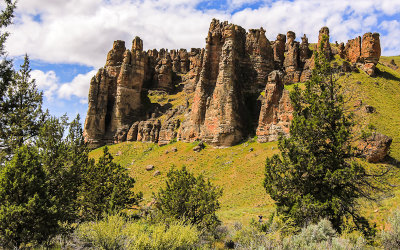 The Palisades in the Clarno Unit of John Day Fossil Beds National Monument