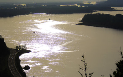 Looking west at the Columbia River from Chanticleer Point along the Columbia River Gorge