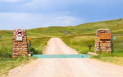 Red Valley park entrance (NPS 5 road) in Wind Cave National Park