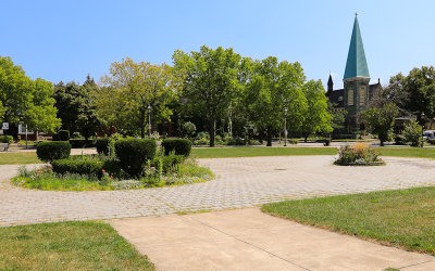 Arcade Park and the Greenstone Church in Pullman National Monument