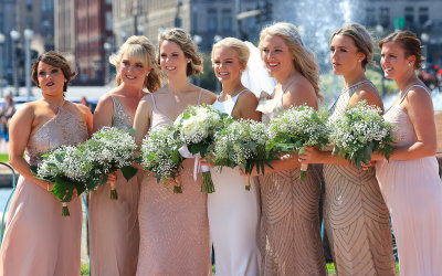 Wedding party at Buckingham Fountain in Chicago