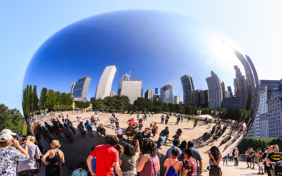 Side view of the Cloud Gate in Millennium Park in Chicago