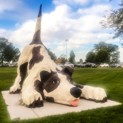 Whos a good boydog statue in a Greeley Colorado park
