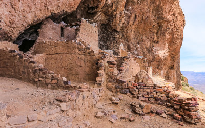 Ruins of the Upper Cliff Dwelling in Tonto National Monument