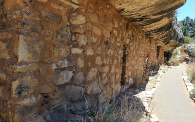 A long stretch of cliff dwellings along the Island Trail in Walnut Canyon National Monument