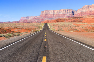 Looking down US 89A in Vermilion Cliffs National Monument