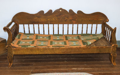 Original bench and quilt in Pipe Springs National Monument