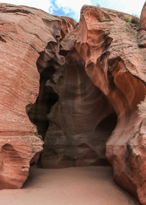 The entrance to Antelope Canyon