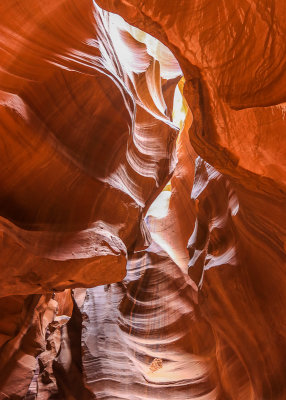 Colorful Navajo Sandstone in Antelope Canyon