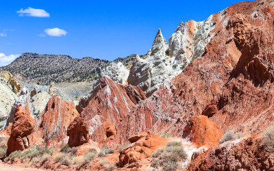 Colorful formations in a canyon along the Cottonwood Road in Grand Staircase-Escalante NM
