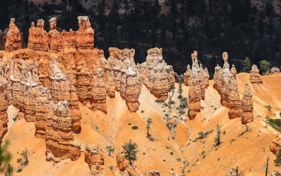 Formations in the sunlight in the Bryce Amphitheater in Bryce Canyon National Park