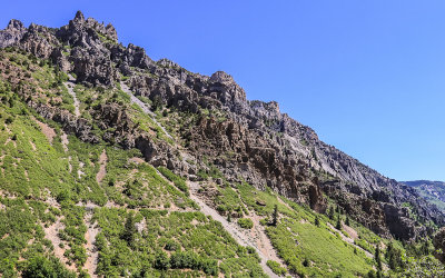 Rugged mountain ridge in Timpanogos Cave National Monument