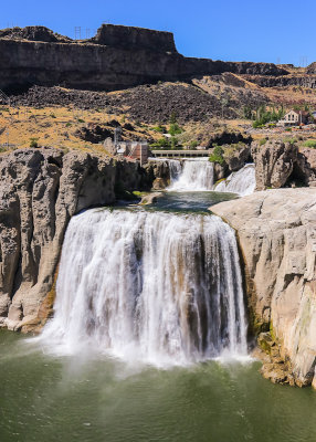 Shoshone Falls in Shoshone Falls Park along the Snake River