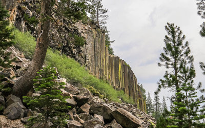 The volcanic basalt wall in Devils Postpile National Monument