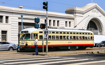 Cable bus at Pier 35 in San Francisco