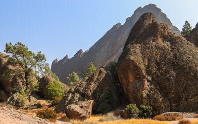 Machete ridge along the Balconies Trail in Pinnacles National Park