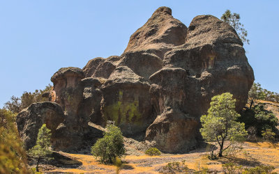 Formations to the west of the High Peaks Trail in Pinnacles National Park